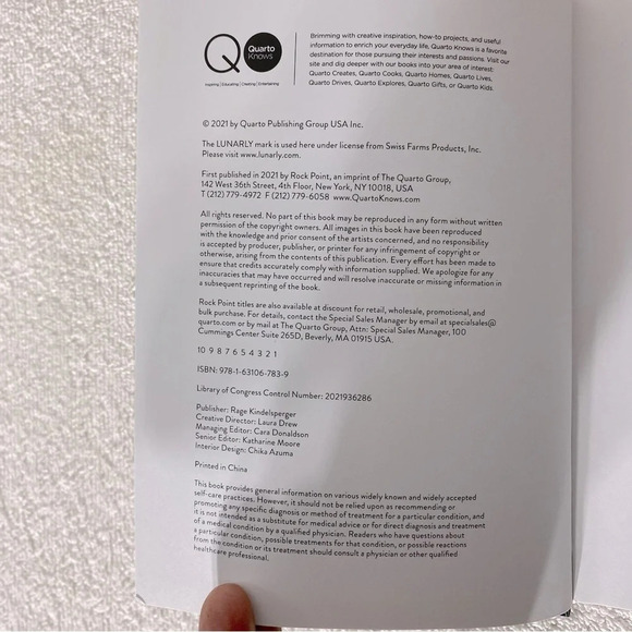 Living Lunarly With Kiki Ely Self Care Powered By The Moon  Hard Cover Book - Picture 11 of 13